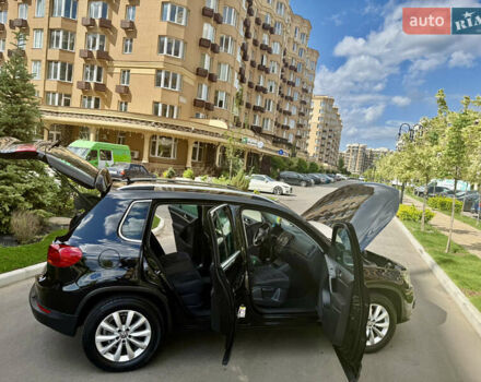 Черный Фольксваген Тигуан, объемом двигателя 1.97 л и пробегом 187 тыс. км за 15350 $, фото 11 на Automoto.ua