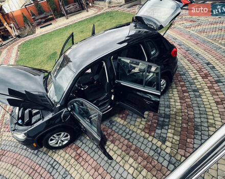 Чорний Фольксваген Тігуан, об'ємом двигуна 0 л та пробігом 240 тис. км за 11500 $, фото 28 на Automoto.ua