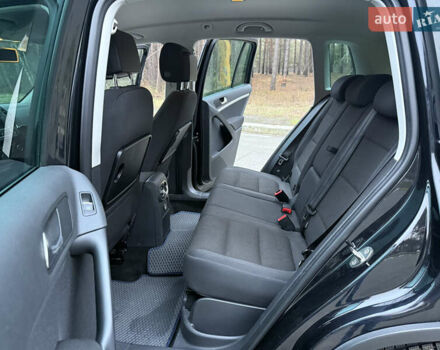 Чорний Фольксваген Тігуан, об'ємом двигуна 1.97 л та пробігом 266 тис. км за 15000 $, фото 16 на Automoto.ua