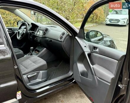 Черный Фольксваген Тигуан, объемом двигателя 1.97 л и пробегом 310 тыс. км за 14500 $, фото 16 на Automoto.ua