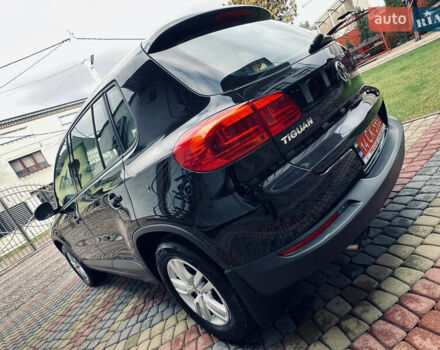 Чорний Фольксваген Тігуан, об'ємом двигуна 0 л та пробігом 240 тис. км за 11500 $, фото 38 на Automoto.ua