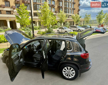 Черный Фольксваген Тигуан, объемом двигателя 1.97 л и пробегом 187 тыс. км за 15350 $, фото 3 на Automoto.ua