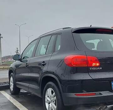 Черный Фольксваген Тигуан, объемом двигателя 1.98 л и пробегом 123 тыс. км за 13500 $, фото 7 на Automoto.ua