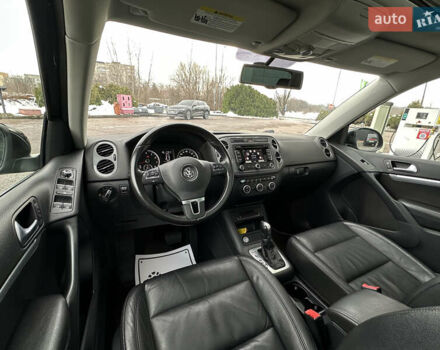 Чорний Фольксваген Тігуан, об'ємом двигуна 1.98 л та пробігом 168 тис. км за 13750 $, фото 89 на Automoto.ua