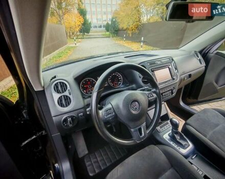 Черный Фольксваген Тигуан, объемом двигателя 1.98 л и пробегом 131 тыс. км за 12950 $, фото 5 на Automoto.ua