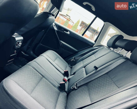 Чорний Фольксваген Тігуан, об'ємом двигуна 0 л та пробігом 240 тис. км за 11500 $, фото 42 на Automoto.ua