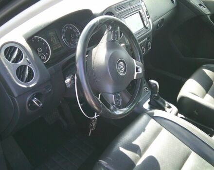 Чорний Фольксваген Тігуан, об'ємом двигуна 2 л та пробігом 156 тис. км за 7000 $, фото 6 на Automoto.ua