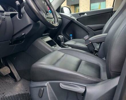 Черный Фольксваген Тигуан, объемом двигателя 1.98 л и пробегом 142 тыс. км за 12800 $, фото 22 на Automoto.ua