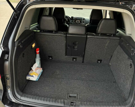 Черный Фольксваген Тигуан, объемом двигателя 2 л и пробегом 206 тыс. км за 12100 $, фото 11 на Automoto.ua