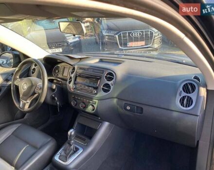 Черный Фольксваген Тигуан, объемом двигателя 2 л и пробегом 252 тыс. км за 10300 $, фото 8 на Automoto.ua