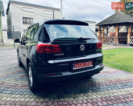 Чорний Фольксваген Тігуан, об'ємом двигуна 0 л та пробігом 240 тис. км за 11500 $, фото 6 на Automoto.ua