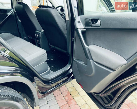 Чорний Фольксваген Тігуан, об'ємом двигуна 0 л та пробігом 240 тис. км за 11500 $, фото 15 на Automoto.ua