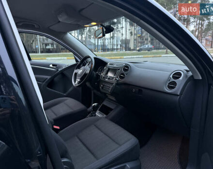 Чорний Фольксваген Тігуан, об'ємом двигуна 1.97 л та пробігом 266 тис. км за 15000 $, фото 12 на Automoto.ua