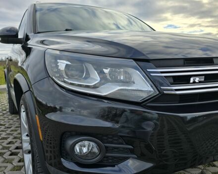 Чорний Фольксваген Тігуан, об'ємом двигуна 2 л та пробігом 194 тис. км за 12499 $, фото 4 на Automoto.ua