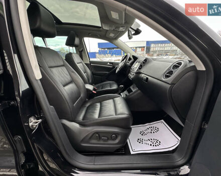 Чорний Фольксваген Тігуан, об'ємом двигуна 1.98 л та пробігом 168 тис. км за 13750 $, фото 109 на Automoto.ua