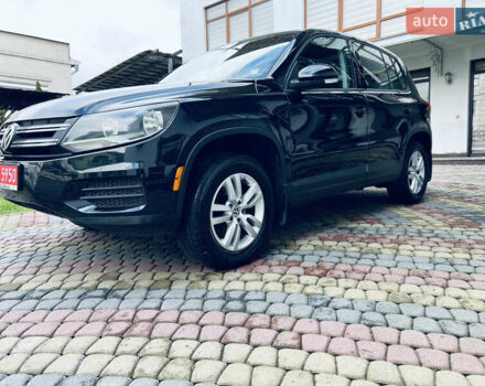 Чорний Фольксваген Тігуан, об'ємом двигуна 0 л та пробігом 240 тис. км за 11500 $, фото 1 на Automoto.ua