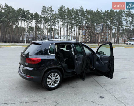 Чорний Фольксваген Тігуан, об'ємом двигуна 1.97 л та пробігом 266 тис. км за 15000 $, фото 9 на Automoto.ua