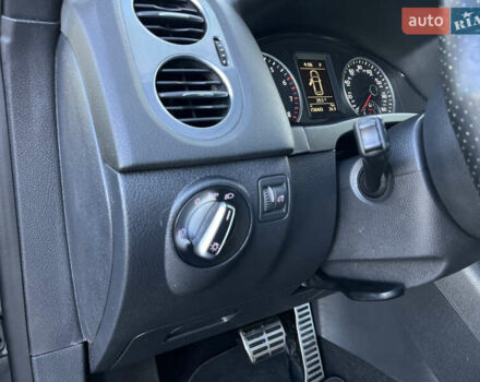 Чорний Фольксваген Тігуан, об'ємом двигуна 2 л та пробігом 159 тис. км за 14950 $, фото 13 на Automoto.ua