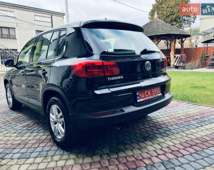 Чорний Фольксваген Тігуан, об'ємом двигуна 0 л та пробігом 240 тис. км за 11500 $, фото 8 на Automoto.ua