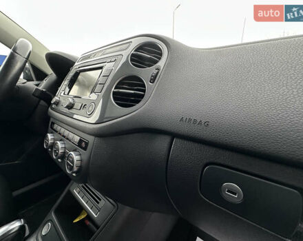 Чорний Фольксваген Тігуан, об'ємом двигуна 1.98 л та пробігом 168 тис. км за 13750 $, фото 118 на Automoto.ua