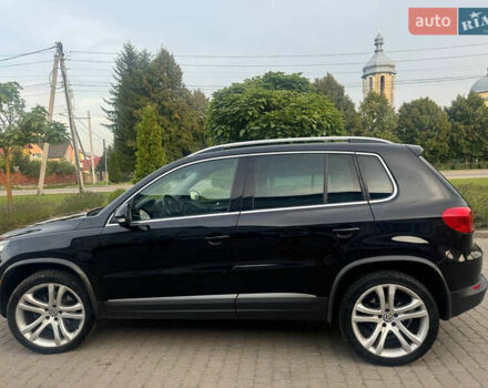 Чорний Фольксваген Тігуан, об'ємом двигуна 2 л та пробігом 260 тис. км за 13000 $, фото 3 на Automoto.ua