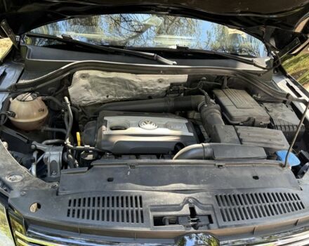 Черный Фольксваген Тигуан, объемом двигателя 2 л и пробегом 230 тыс. км за 13500 $, фото 4 на Automoto.ua