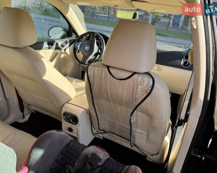 Чорний Фольксваген Тігуан, об'ємом двигуна 1.98 л та пробігом 115 тис. км за 10999 $, фото 6 на Automoto.ua