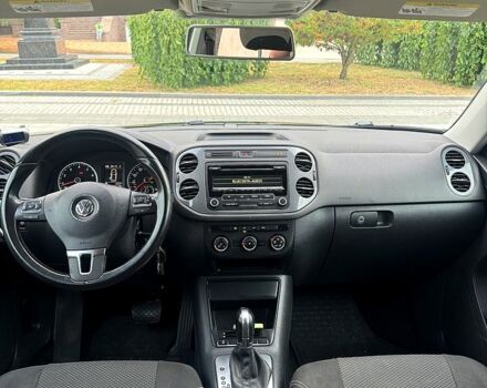 Чорний Фольксваген Тігуан, об'ємом двигуна 2 л та пробігом 229 тис. км за 10500 $, фото 8 на Automoto.ua