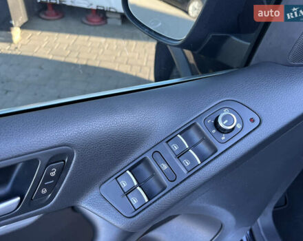 Чорний Фольксваген Тігуан, об'ємом двигуна 2 л та пробігом 159 тис. км за 14950 $, фото 12 на Automoto.ua