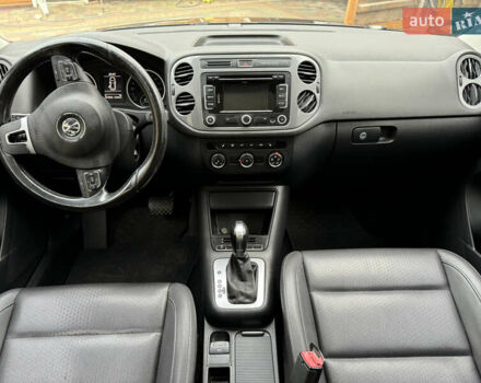 Чорний Фольксваген Тігуан, об'ємом двигуна 1.98 л та пробігом 167 тис. км за 12500 $, фото 8 на Automoto.ua