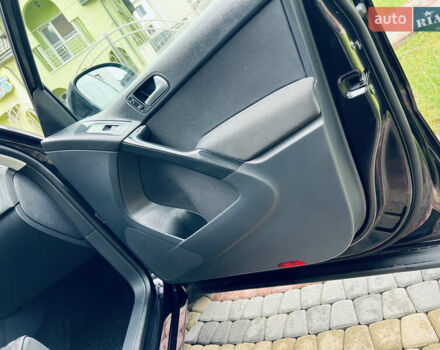 Чорний Фольксваген Тігуан, об'ємом двигуна 0 л та пробігом 240 тис. км за 11500 $, фото 12 на Automoto.ua