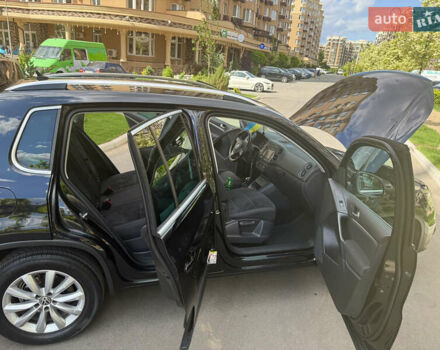 Черный Фольксваген Тигуан, объемом двигателя 1.97 л и пробегом 187 тыс. км за 15350 $, фото 6 на Automoto.ua