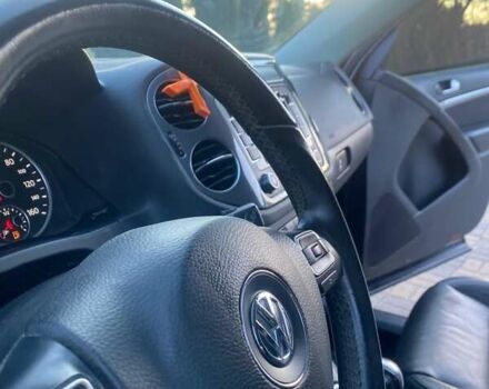 Чорний Фольксваген Тігуан, об'ємом двигуна 1.99 л та пробігом 180 тис. км за 11300 $, фото 62 на Automoto.ua