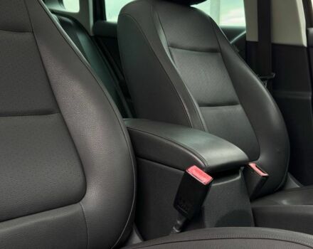 Черный Фольксваген Тигуан, объемом двигателя 2 л и пробегом 116 тыс. км за 11900 $, фото 22 на Automoto.ua