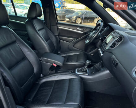 Чорний Фольксваген Тігуан, об'ємом двигуна 2 л та пробігом 159 тис. км за 14950 $, фото 23 на Automoto.ua