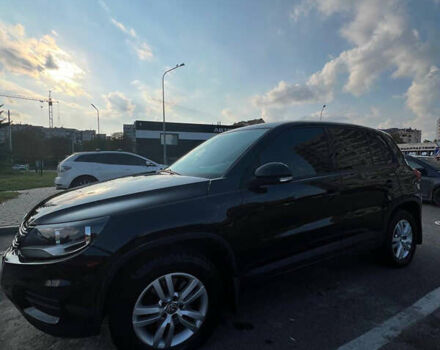 Черный Фольксваген Тигуан, объемом двигателя 1.98 л и пробегом 250 тыс. км за 10000 $, фото 10 на Automoto.ua