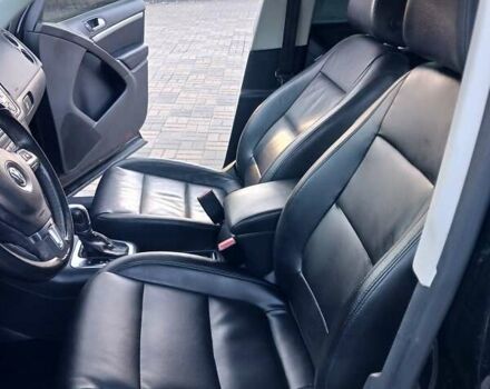 Чорний Фольксваген Тігуан, об'ємом двигуна 1.99 л та пробігом 180 тис. км за 11300 $, фото 71 на Automoto.ua