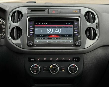 Черный Фольксваген Тигуан, объемом двигателя 2 л и пробегом 116 тыс. км за 11900 $, фото 15 на Automoto.ua