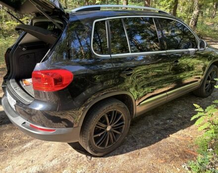 Черный Фольксваген Тигуан, объемом двигателя 2 л и пробегом 230 тыс. км за 13500 $, фото 2 на Automoto.ua