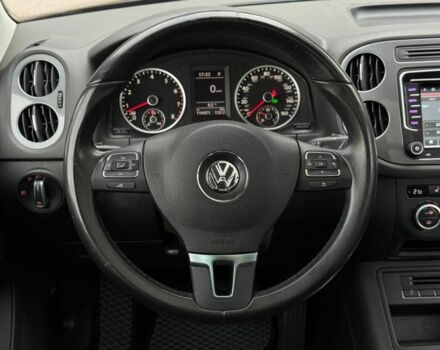 Черный Фольксваген Тигуан, объемом двигателя 2 л и пробегом 116 тыс. км за 11900 $, фото 11 на Automoto.ua