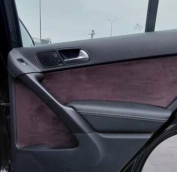 Черный Фольксваген Тигуан, объемом двигателя 1.98 л и пробегом 123 тыс. км за 13500 $, фото 13 на Automoto.ua