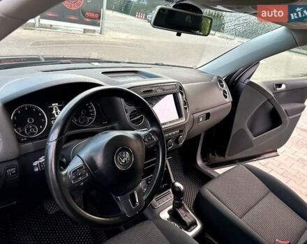 Черный Фольксваген Тигуан, объемом двигателя 2 л и пробегом 124 тыс. км за 11800 $, фото 7 на Automoto.ua