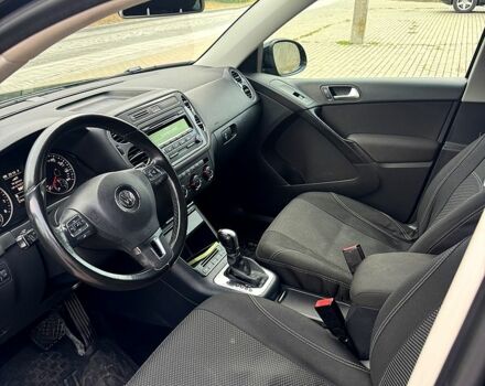 Чорний Фольксваген Тігуан, об'ємом двигуна 2 л та пробігом 229 тис. км за 10500 $, фото 11 на Automoto.ua