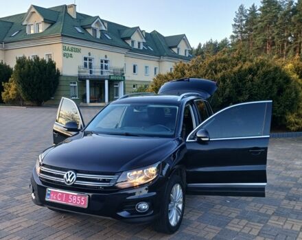 Чорний Фольксваген Тігуан, об'ємом двигуна 2 л та пробігом 182 тис. км за 11200 $, фото 18 на Automoto.ua