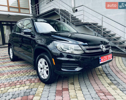 Чорний Фольксваген Тігуан, об'ємом двигуна 0 л та пробігом 240 тис. км за 11500 $, фото 4 на Automoto.ua