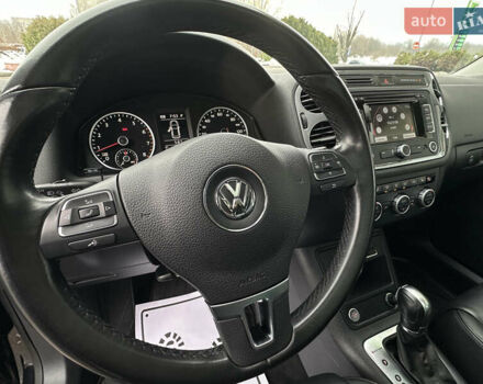Чорний Фольксваген Тігуан, об'ємом двигуна 1.98 л та пробігом 168 тис. км за 13750 $, фото 72 на Automoto.ua