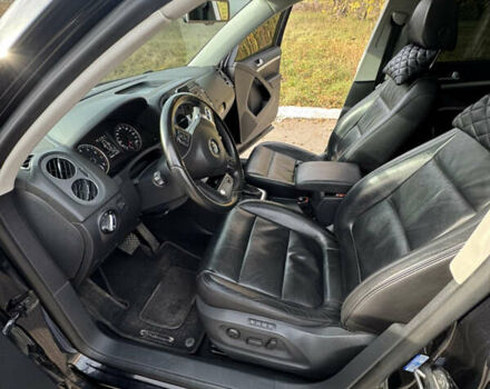 Черный Фольксваген Тигуан, объемом двигателя 2 л и пробегом 206 тыс. км за 12100 $, фото 15 на Automoto.ua