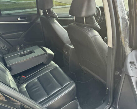 Черный Фольксваген Тигуан, объемом двигателя 2 л и пробегом 206 тыс. км за 12100 $, фото 10 на Automoto.ua