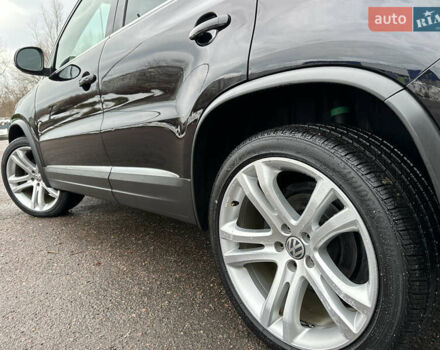 Чорний Фольксваген Тігуан, об'ємом двигуна 1.98 л та пробігом 168 тис. км за 13750 $, фото 62 на Automoto.ua