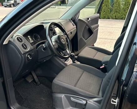 Черный Фольксваген Тигуан, объемом двигателя 2 л и пробегом 124 тыс. км за 11800 $, фото 3 на Automoto.ua